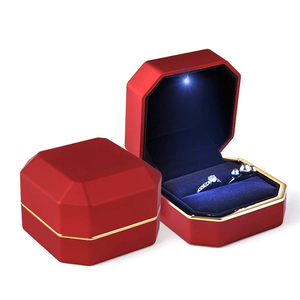 Luxury Spray Painted Jewelry Box Valentine's Day Wedding Packaging Ring Pendant Jewelry <b>Strap</b> LED Light Box - Product Image 4