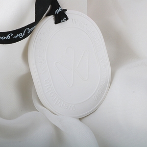 Finru Wit Ovaal Met Ontwerp Keramisch Geurende Etherische Olie <span class=keywords><strong>Diffuser</strong></span> Verfraaid Met Geschenk Geurend Riet - Product Image 4