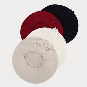 หมวกเบเร่ต์สไตล์วินเทจฝรั่งเศส ขนาดเล็ก สดใส ประดับดอกไม้ถัก งานศิลปะ สำหรับผู้หญิง ใช้ได้ทั้งในชีวิตประจำวันและกิจกรรมกลางแจ้ง - Product Image 2