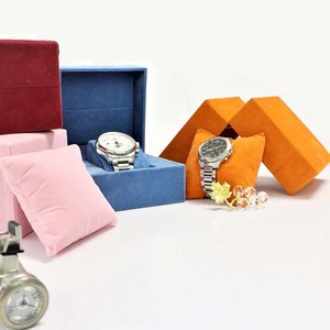 Wholesale Custom Logo Plush Pink Square Velvet Protective <strong>Watch</strong> Storage Display <strong>Box</strong> with Card <strong>Holder</strong> for Girls - Product Image 4
