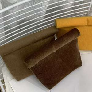 Sac de rangement pliable pour femme au meilleur prix, taille personnalisée, sac en fausse fourrure douce, trousse de toilette pour femme - Product Image 4