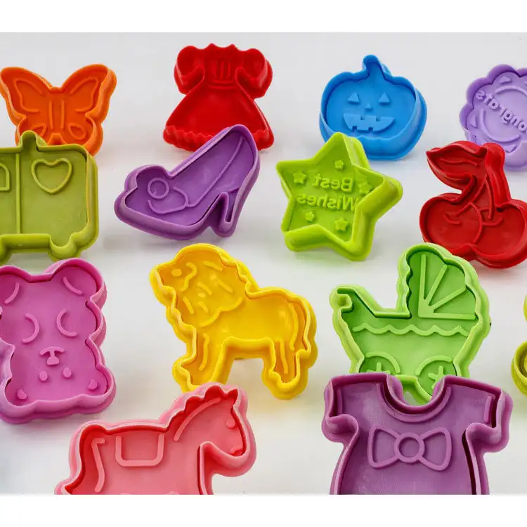Großhandel verschiedene Formen lustige benutzer definierte Aus stecher Set Mini Cookie Formen