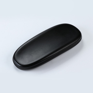 Accoudoir réglable en cuir PU 250x100 mm pour chaises de bureau et de jeu, noir, lot de 2 pièces - Product Image 2