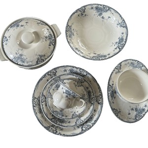 Service de table en <span class=keywords><strong>porcelaine</strong></span> florale européenne rétro de luxe avec assiettes à dîner, tasse à café, soucoupe, saladier - Passe au micro-ondes et au lave-vaisselle - Product Image 6