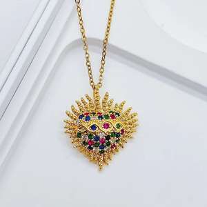 Venta caliente Ins estilo 18K chapado en oro cobre latón joyería circón corazón colgante collar para ocasiones de fiesta - Product Image 3