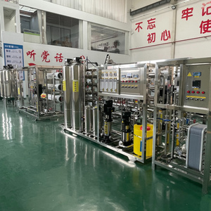 Système de traitement de l'eau par osmose inverse en acier inoxydable de haute qualité avec pompe, moteur PLC et moteur pour usage industriel - Product Image 1