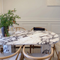 Table ovale élégante au design moderne Cammy Stone, table de salon, table de salle à manger en marbre blanc Calacatta Viola tendance