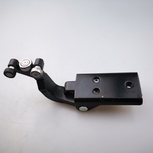 Charnière centrale de porte coulissante SAIC MAXUS V80 côté droit C00033188 - Product Image 2