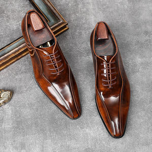 Wholesale Genuine Leather Official Products Commercial Cowhide Carved Brick Vintage Men's <b>Shoes</b> Retro Casual Men's Leather <b>Shoes</b> - Product Image 1