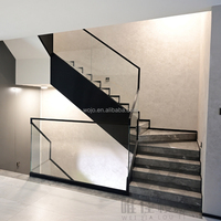 Escalier moderne à double poutre pour villa Escalier droit décoratif en bois à structure métallique Installation d'escaliers droits à double poutre