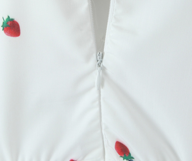 ZA 2024 Summer Fashion Women's Casual Square Collar Dress Sweet and Simple Strawberry Pattern Long-Sleeved and Short Length