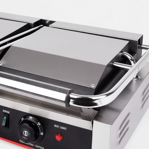 Commerciële hoogwaardige roestvrijstalen contactgrill voor <span class=keywords><strong>panini</strong></span>'s met 3000-5000W vermogen en energiebesparende modus, te koop - Product Image 4