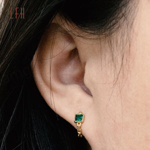 Boucles d'oreilles en or massif de forme carrée, boucles d'oreilles créoles en or 18 carats avec zircone cubique verte, boucles d'oreilles en or 18 carats véritable et pur - Product Image 2