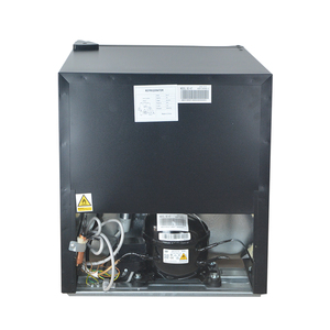 Mini-réfrigérateur de bar d'hôtel ORBITA 47 litres noir à porte pleine avec compartiment congélateur pour chambres d'hôtel et d'appartement - Product Image 3
