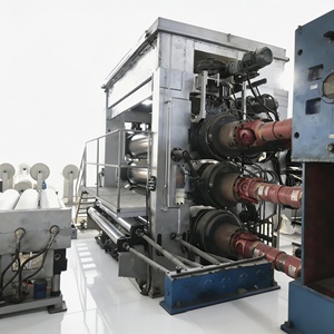 Nuova Linea di Calandrieri a Tre/Quattro/Cinque/Sei/Sette Rulli in PVC KEYING con Ingranaggi e Pompa a Prezzo Competitivo - Product Image 3