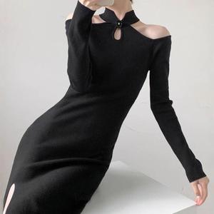 Pure Desire Französischer Stil Mode Neckholder-Kleid mit Spaghetti-Trägern und Illusions-Design in Schwarz, Hochwertiges Luxus-Femme-Fatale-Kleid - Product Image 3