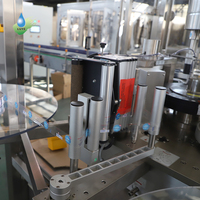 Machine de remplissage et d'emballage automatique 3-en-1 pour boissons liquides, eau et purificateur d'eau, capacité 2000-24000 BPH