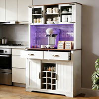 2026 Farmhaus-Küchenschrank mit Kaffeebar, Weinregal, LED-Beleuchtung, Glastüren, Buffet-Sideboard, Holzaufbewahrung für Zuhause