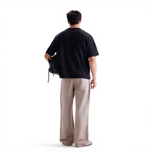 เสื้อยืดคอกลมแขนสั้นสีดำสำหรับผู้ชาย ผ้าฝ้าย 100% ทรงหลวม สีพื้น ผ้าเจอร์ซีย์ถัก โลโก้ด้านหน้า ระบายอากาศได้ดี - Product Image 2
