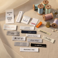 Étiquettes tissées personnalisées pour vêtements, autocollantes, pliables au centre, avec logo, thermocollantes, pour le cou, en coton, économiques