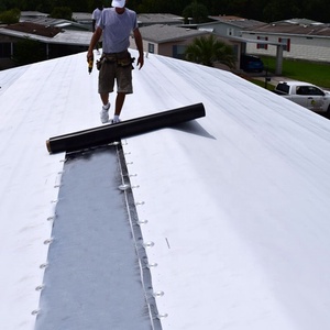 Membrane imperméable à vis auto-adhésive en <span class=keywords><strong>TPO</strong></span> et <span class=keywords><strong>EPDM</strong></span> traitée thermiquement pour toiture plate à <span class=keywords><strong>prix</strong></span> avantageux - Product Image 6