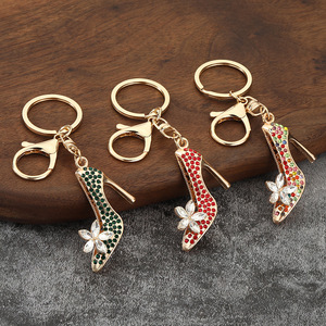 Nouvelle Collection : Porte-clés de voiture à talons hauts orné de diamants, pendentif élégant pour sac de fille ou moto - Product Image 1