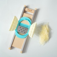 Mandoline à légumes 1,0 mm pour découpe en julienne fine, lame en acier inoxydable, nettoyage facile, protège-main, manuel en bois massif
