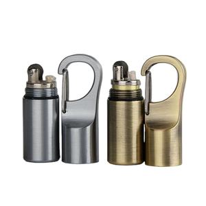 Appesa Mini capsula di cherosene accendisigari per esterni strumenti portachiavi con fibbia accendino - Product Image 1