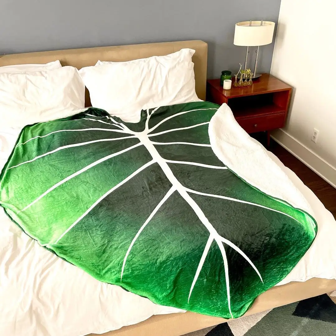 Fancy Home Sofa Decoration Coral Printed Flannel Fleece Green Giant Leaf Shaped Throw Blankets
