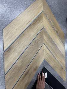 <span class=keywords><strong>พื้น</strong></span>ปาร์เก้ลาย<span class=keywords><strong>ก้างปลา</strong></span>แบบคลิ๊กล็อค <span class=keywords><strong>SPC</strong></span> หนา 5 มม. ขนาด 625*125 มม. คุณภาพสูง - Product Image 6