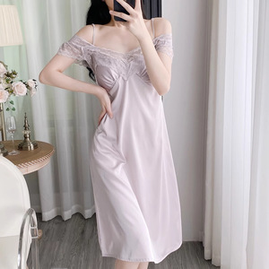 Camisón largo de seda helada para mujer con cuello en V y tirantes finos de encaje, ropa de dormir para el hogar, verano 2025 - Product Image 4