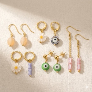 เดอะ เชลล์ เอ็ดดิท |   เปลือกหอยธรรมชาติติดตั้งบนสแตนเลสสตีลเคลือบทอง 18K PVD กันน้ำ |   กันน้ำ ป้องกันอาการแพ้ และทนทาน - Product Image 5