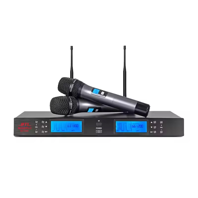 New Product UHF Wireless Dual Handheld Dynamic Karaoke Microphone for Wedding Party Speech Church Club Wholes