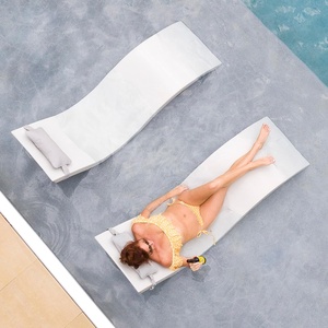 Tumbona Moderna para Piscina con Estantes Superficiales, Compatible con Todos los Tipos de Piscinas, para Tomar el Sol Junto a la Piscina - Product Image 5