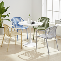 Chaises de salle à manger en plastique épaissi pour l'extérieur, la plage, la cour et l'usage domestique – Chaises de loisirs modernes et simples en PP pour l'extérieur