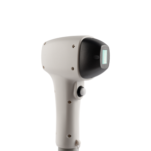Poignée laser à diode professionnelle ELECTROCOD 755nm 808nm 1064nm 1200 Watt 12 bar 100 Ampères Triple longueur d'onde Refroidissement saphir - Product Image 2