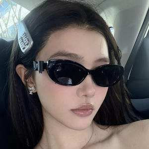 แว่นกันแดดทรงแคทอายสไตล์<span class=keywords><strong>เกาหลี</strong></span> ตก<span class=keywords><strong>แต่ง</strong></span>ลายผีเสื้อ วินเทจ ป้องกันรังสียูวี 400 สินค้ามาใหม่ รับทำโลโก้ ป้องกันแสงสีฟ้า - Product Image 3