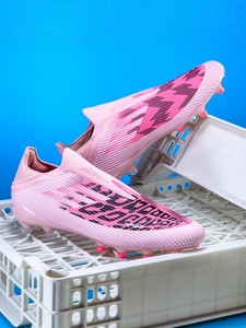 Chaussures de football en gros pour l'hiver et l'été, nouveau style, pour adolescents et hommes, entraînement sportif, tige en PU, doublure en coton, semelle intermédiaire en caoutchouc, toutes saisons - Product Image 3