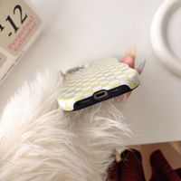Coque de téléphone antichoc 2-en-1 en TPU+PC à motif quadrillé couleur bonbon et lignes ondulées pour iPhone 18 17 Air 16 15 14 13 Pro Max