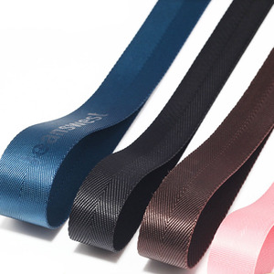 Fabricant <span class=keywords><strong>pas</strong></span> <span class=keywords><strong>cher</strong></span> prix bas quantité minimale de commande haute qualité personnalisé Durable 1.5mm épaisseur <span class=keywords><strong>coton</strong></span> nylon PP toile tissée <span class=keywords><strong>sangle</strong></span> pour <span class=keywords><strong>sangle</strong></span> de sac - Product Image 5
