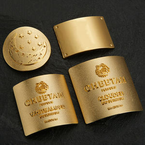 लक्जरी आधुनिक फैशन अनुकूलित लोगो 2-छेद एम्बेड धातु टैग लेजर उत्कीर्ण कपड़े और हैंडबैग - Product Image 3