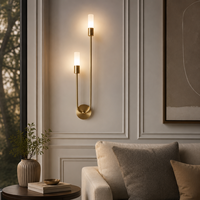 Applique Murale LED Nordique Moderne Minimaliste, Corps en Fer, Bande Dorée, Abat-jour Blanc Dimmable pour Chambre, Salon, Salle à Manger
