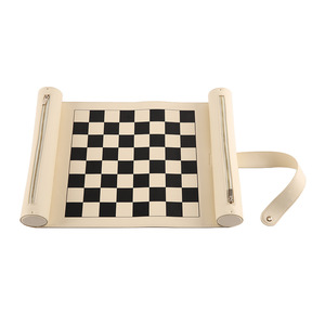 Jeu d'échecs double-axe enroulable 2026 avec échiquier portable <span class=keywords><strong>en</strong></span> cuir et pièces <span class=keywords><strong>en</strong></span> <span class=keywords><strong>bois</strong></span>. Cadeau idéal pour les voyages et les affaires - Product Image 6
