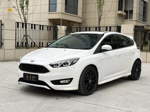 <span class=keywords><strong>Ford</strong></span> <span class=keywords><strong>Focus</strong></span> 1.6L Usata di Grande Valore, <span class=keywords><strong>Berlina</strong></span> Sportiva Euro VI, Trasmissione Automatica, Guida a Sinistra, Veicolo VoitDoccasion - Product Image 2