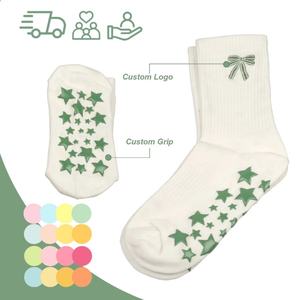 Calcetines Antideslizantes de Algodón para Pilates, Yoga y Ballet, con Logotipo Personalizado al por Mayor, para Mujer, Diseño Antideslizante, Fabricante de Calcetines para Niñas - Product Image 1
