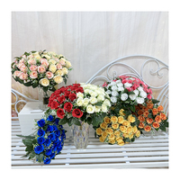 NINI 24 Köpfe Kleiner Weißer Künstlicher Rosenstrauß Handgefertigte Seidenblumen für Hochzeit, Halloween & Weihnachtsdekoration