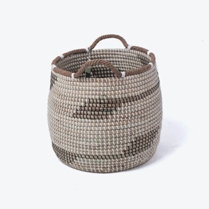 Cesta de lavandería grande en espiral de algas marinas al por mayor con asas de almacenamiento de estilo africano maceta tejida interior para decoración del hogar - Product Image 1