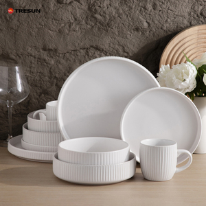 Vente chaude pas cher couleur glaçure noir gaufré grès céramique ensembles de vaisselle pour 4 personnes 20 pièces Collection - Product Image 4