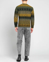 Fabricant de tricots ODM – Nouveau design de pull chaud d'hiver pour homme avec logo personnalisé sur le devant et fil mélangé dégradé