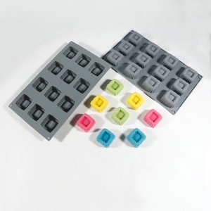 12-Compartment Cake <b>Baking</b> Mold with Knitted Texture Square Pattern, DIY Decoration and Shaping Mold - Product Image 4